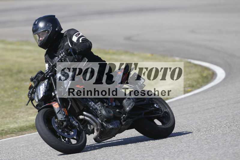 /01 02.04.2026 MAZ ADR/Gruppe gelb Gruppe gruen/unklar